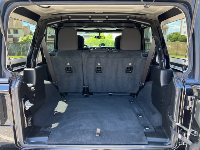 Used 2023 Jeep Wrangler Unlimited Sport AWD/4WD image 30