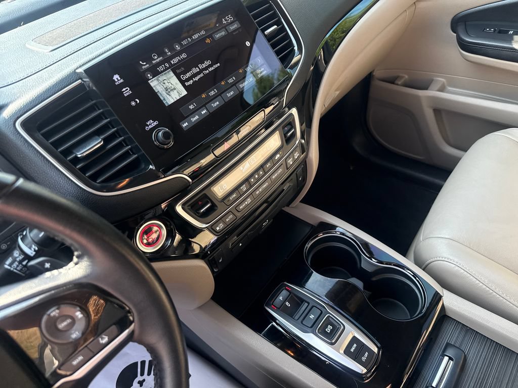 Used 2021 Honda Pilot Touring image 17