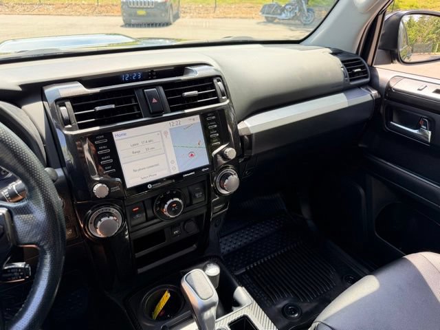 Used 2023 Toyota 4Runner TRD Off-Road Premium w/ Off Road Premium Plus Package AWD/4WD image 18