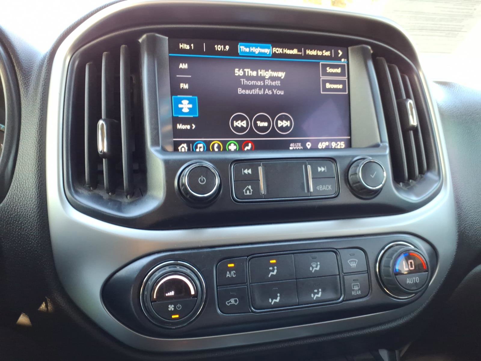 Used 2019 Chevrolet Colorado ZR2 image 24