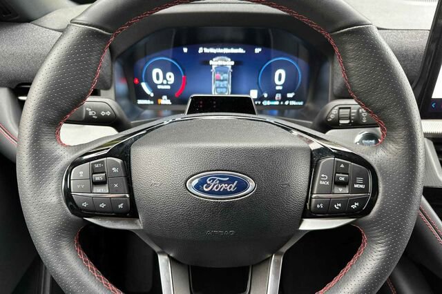 Certified 2025 Ford Explorer ST-Line w/ ST-Line Street Pack image 22