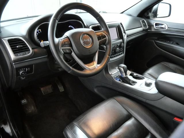 Used 2018 Jeep Grand Cherokee Limited w/ Trailer Tow Group IV AWD/4WD image 3