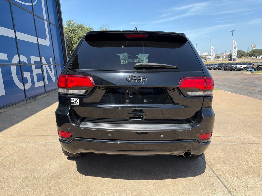 Used 2020 Jeep Grand Cherokee Altitude RWD image 6