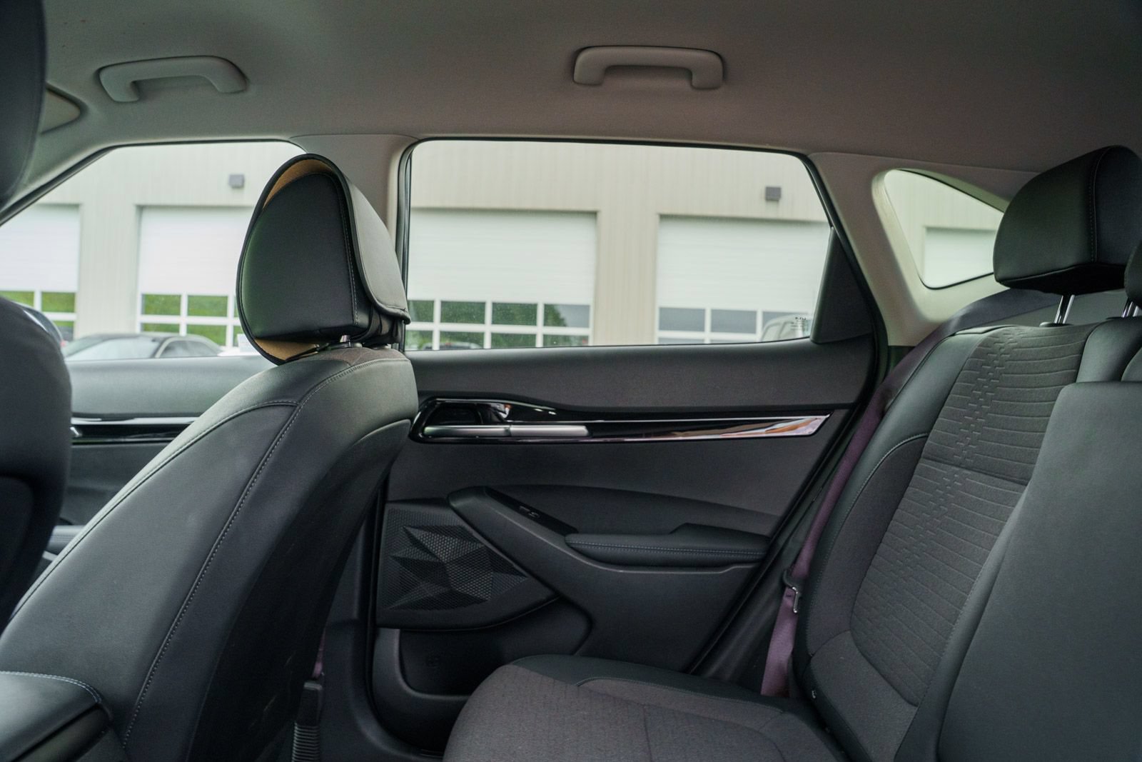 Used 2023 Kia Seltos S FWD image 17