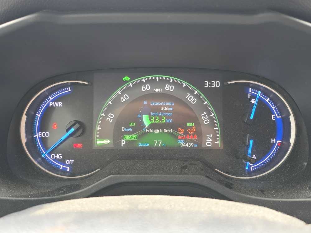 Used 2020 Toyota RAV4 Limited AWD/4WD image 21