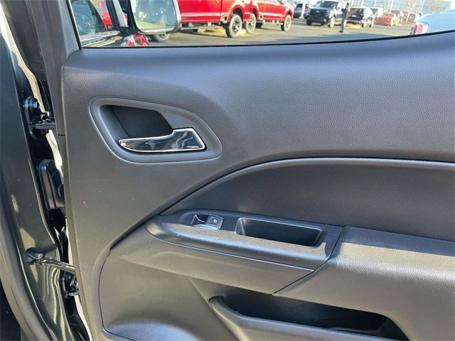 Used 2017 Chevrolet Colorado LT w/ LT Convenience Package image 26