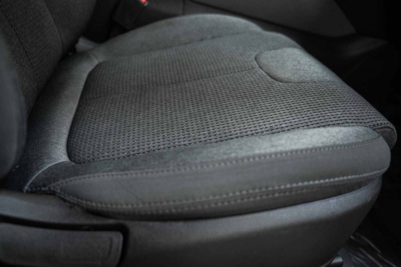 Used 2020 Hyundai Santa Fe SE image 36