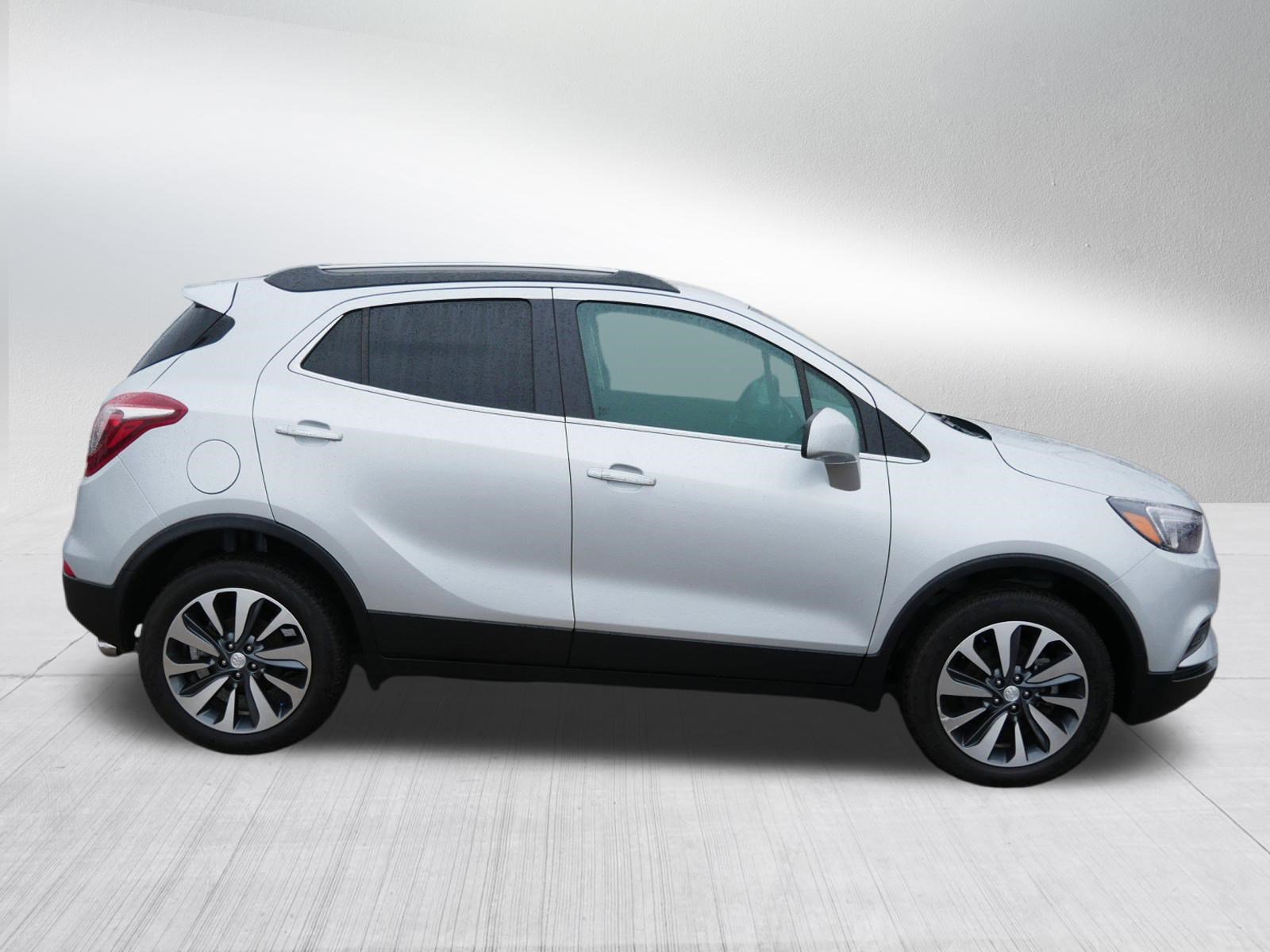 Used 2022 Buick Encore Preferred w/ Safety Package AWD/4WD image 8