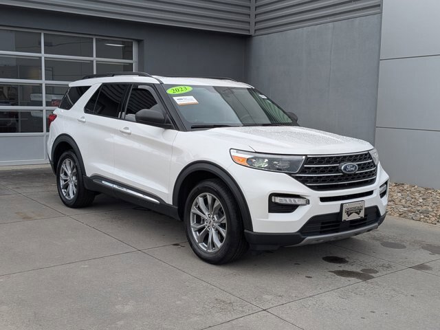 Certified 2023 Ford Explorer XLT w/ Equipment Group 202A