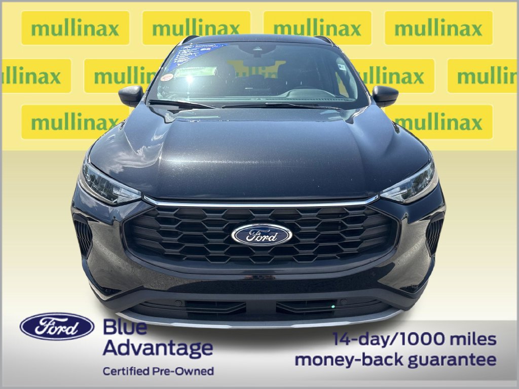 Certified 2025 Ford Escape ST-Line FWD image 9