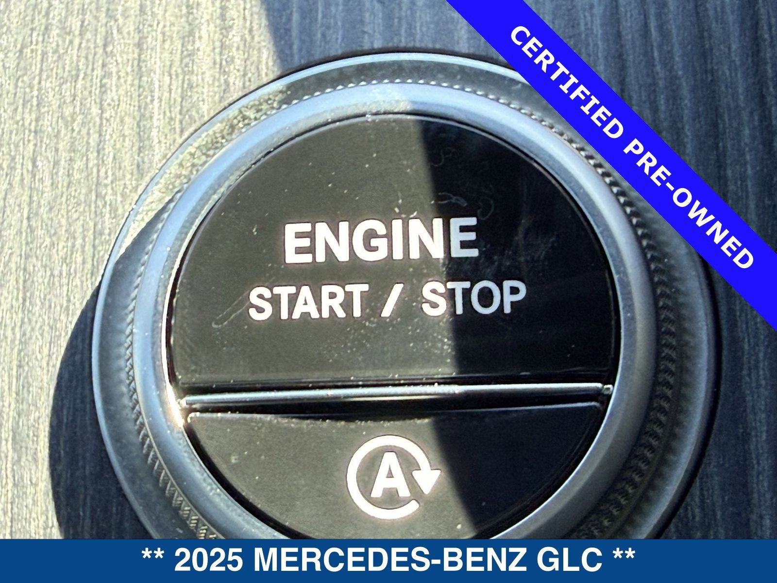 Used 2025 Mercedes-Benz GLC 300 image 31