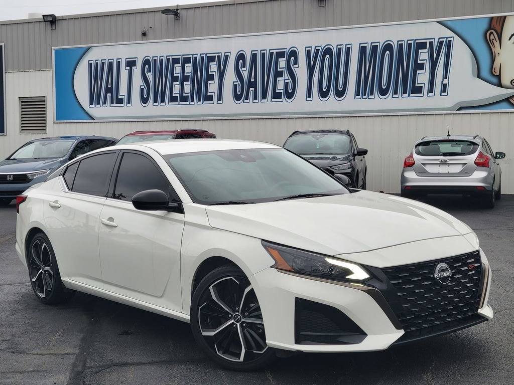 Used 2024 Nissan Altima 2.5 SR image 28