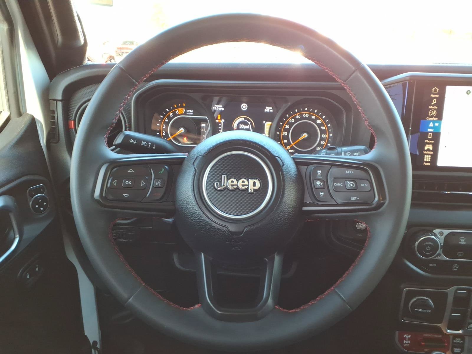 Used 2024 Jeep Wrangler Unlimited Rubicon w/ XTREMEE 35" Tire Package AWD/4WD image 20