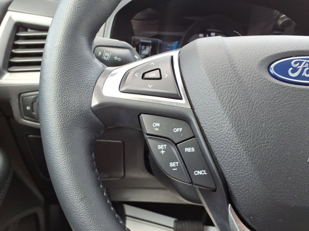 Certified 2023 Ford Edge SEL w/ Convenience Package AWD/4WD image 17