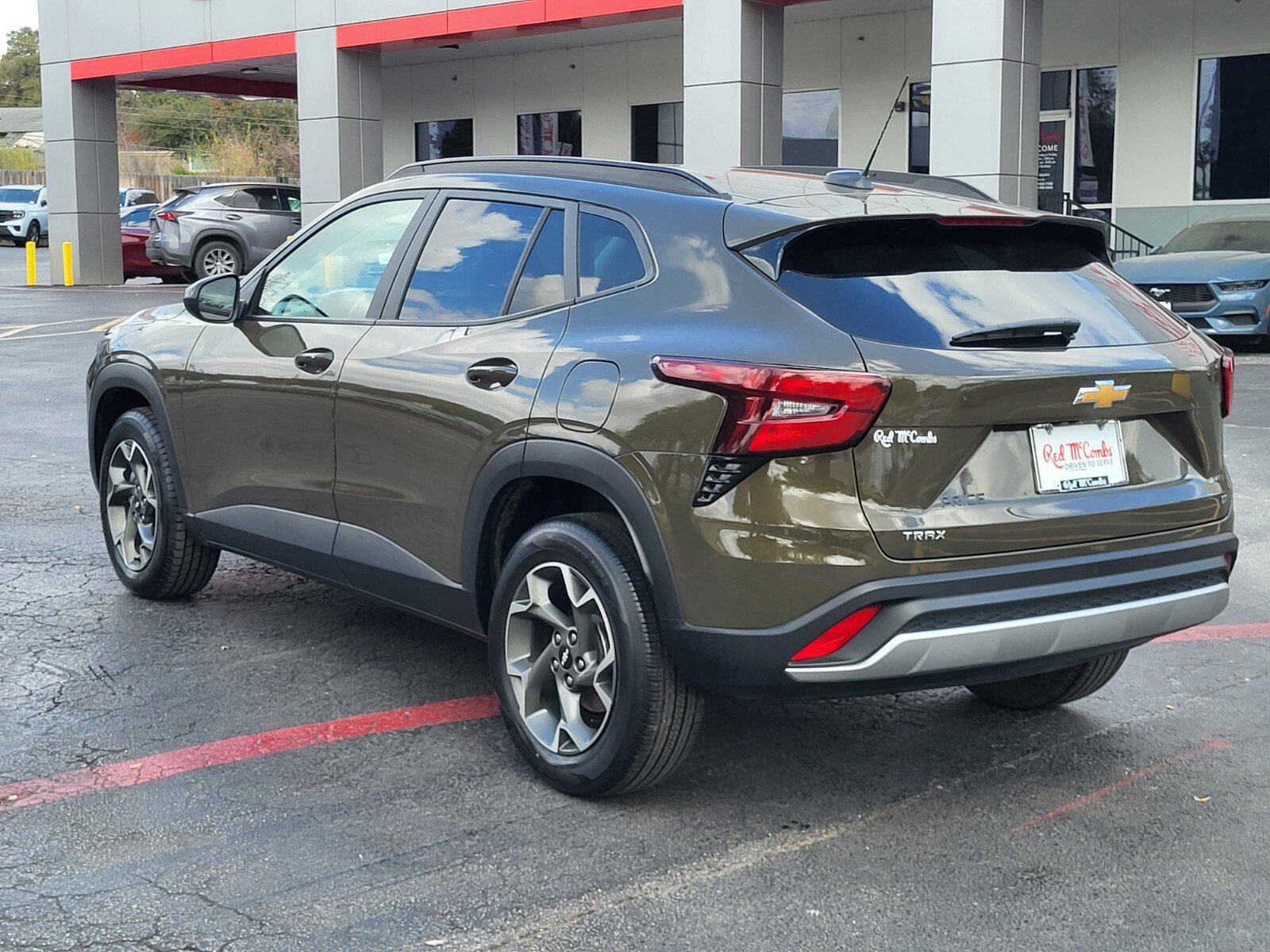 Used 2024 Chevrolet Trax LT w/ Driver Confidence Package image 5