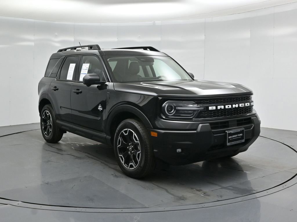 Certified 2025 Ford Bronco Sport Outer Banks w/ Outer Banks Tech Package+ image 8