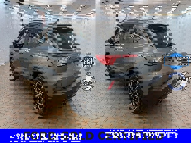 Certified 2022 Ford Escape SE w/ SE Sport Appearance Package image 5