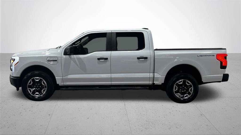 Certified 2022 Ford F150 Lightning Pro AWD/4WD image 8