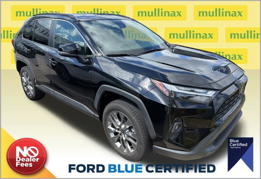 Used 2023 Toyota RAV4 XLE Premium FWD image 1