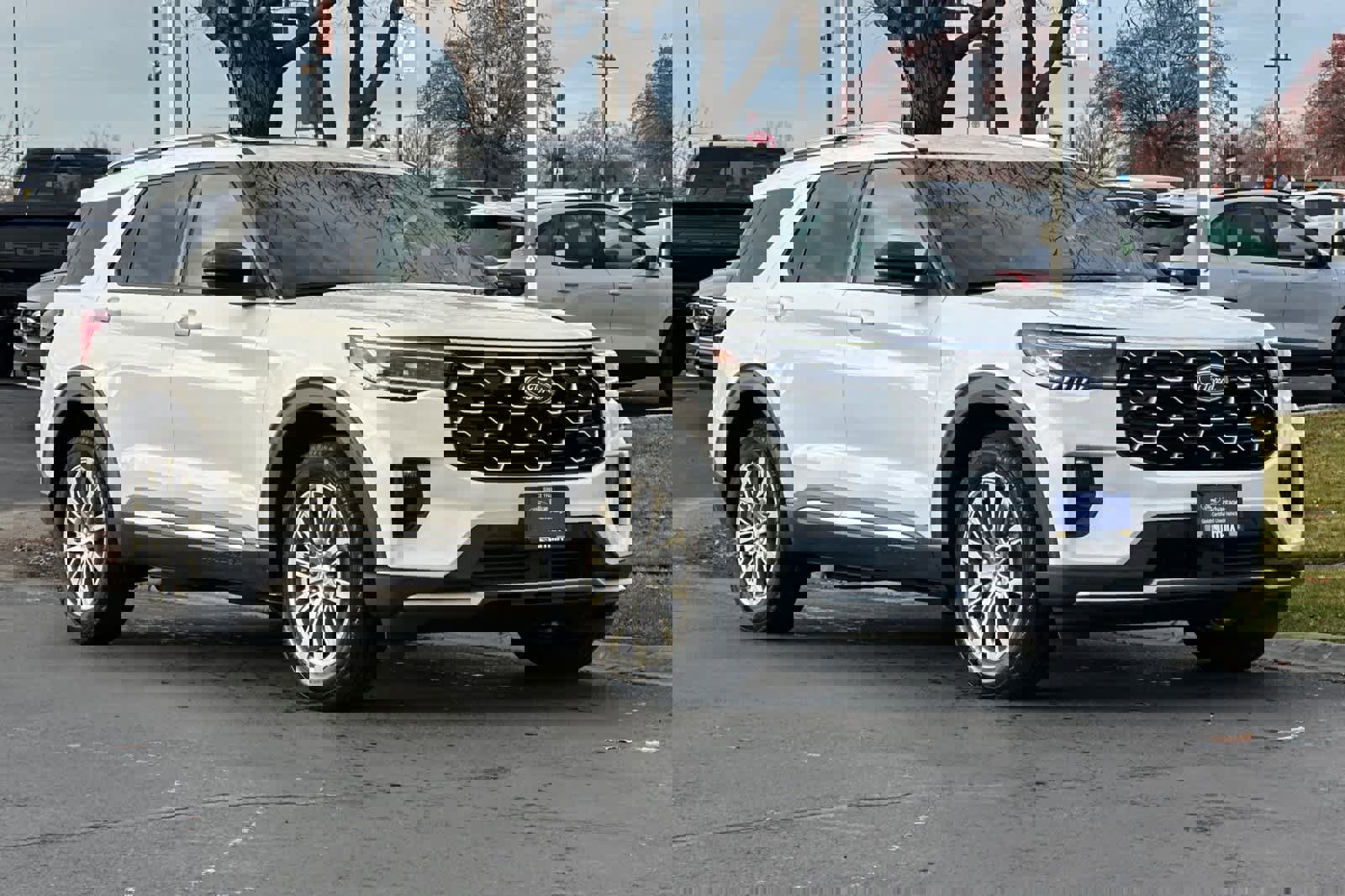 Certified 2025 Ford Explorer Platinum image 7