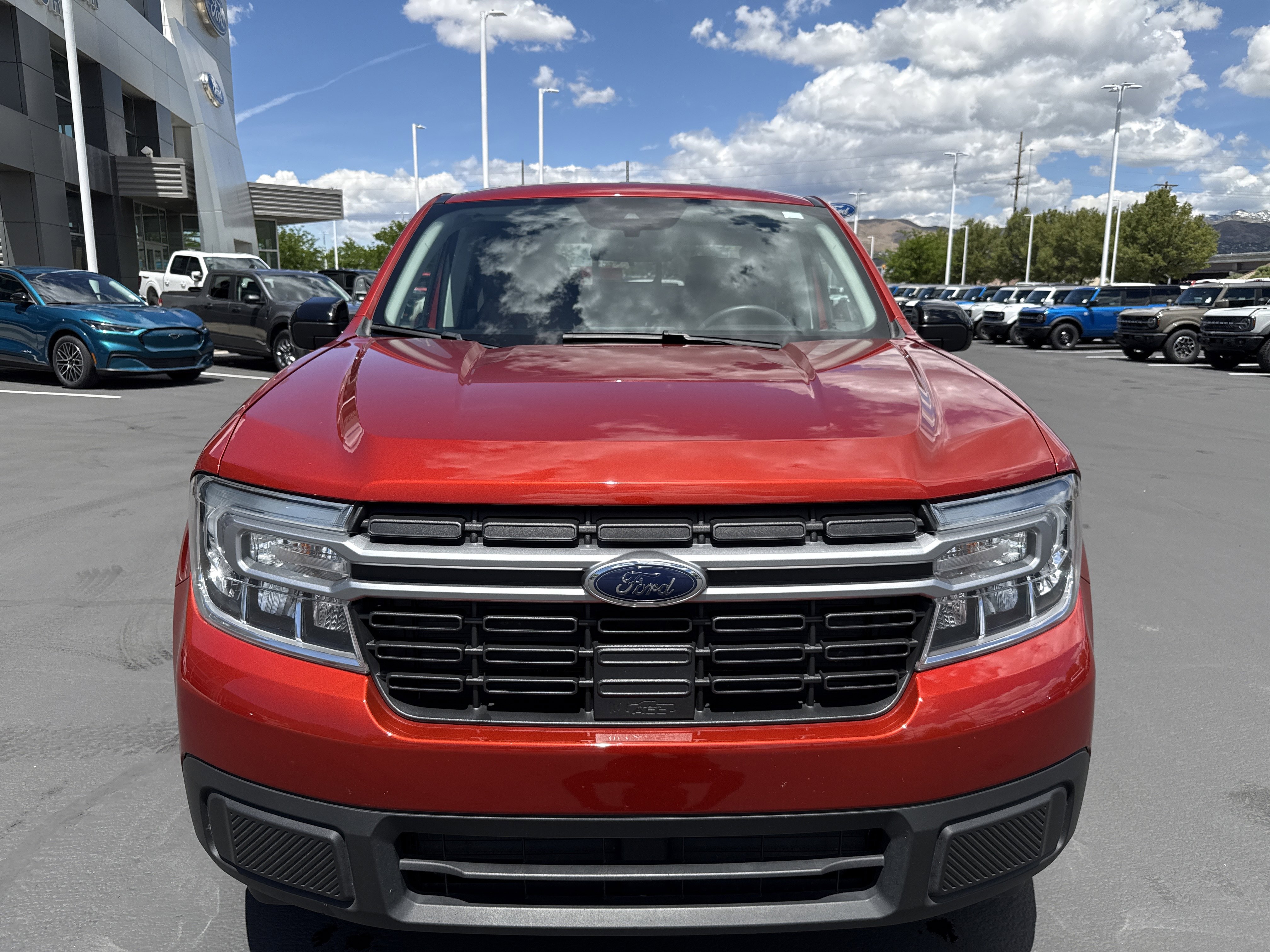 Certified 2024 Ford Maverick Lariat FWD image 8
