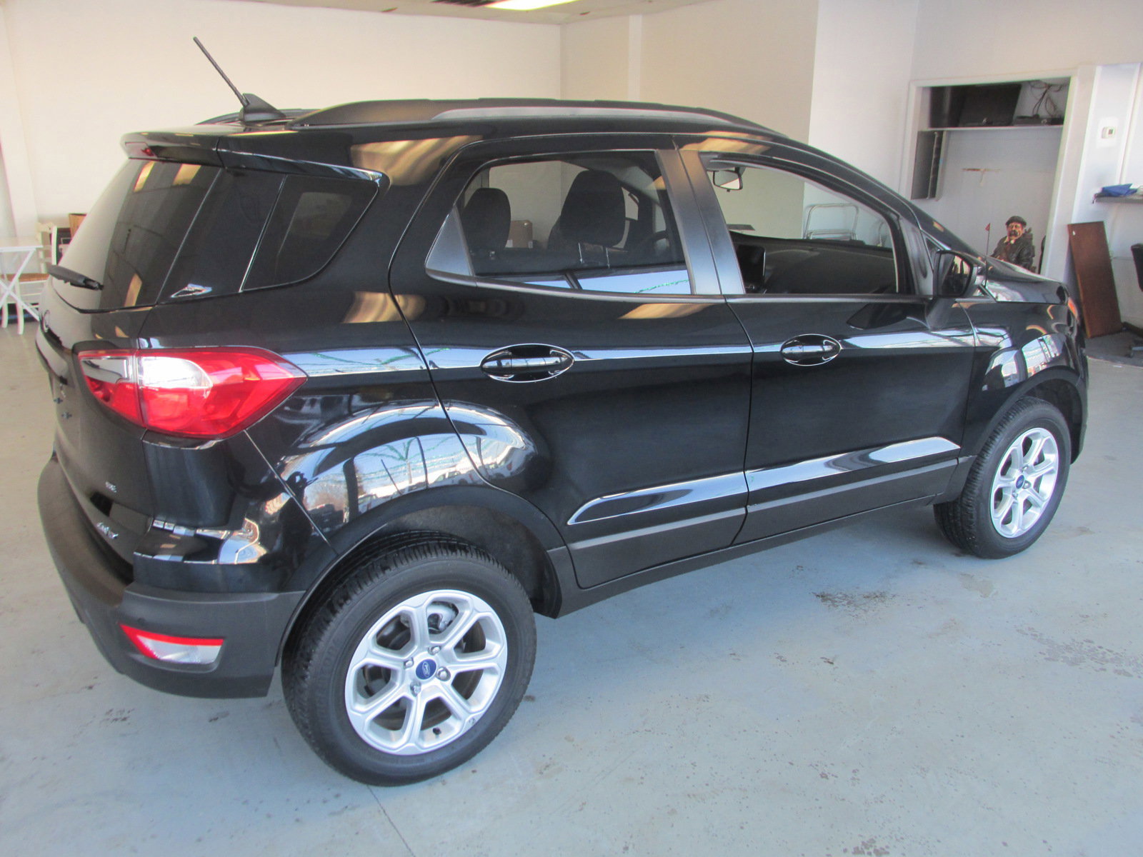 Certified 2022 Ford EcoSport SE w/ SE Convenience Package image 2