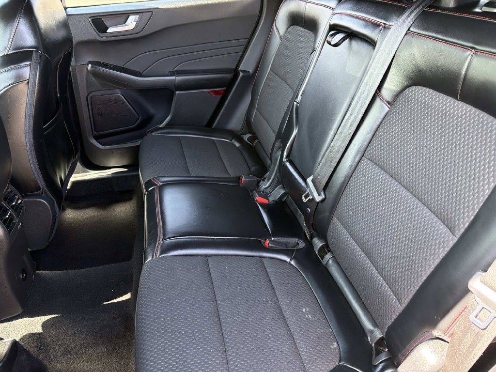 Certified 2024 Ford Escape ST-Line AWD/4WD image 19