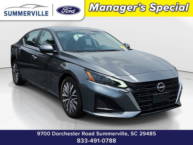 Used 2023 Nissan Altima 2.5 SV