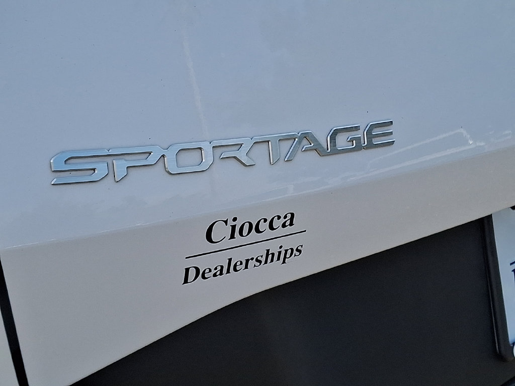 Used 2023 Kia Sportage EX FWD image 30