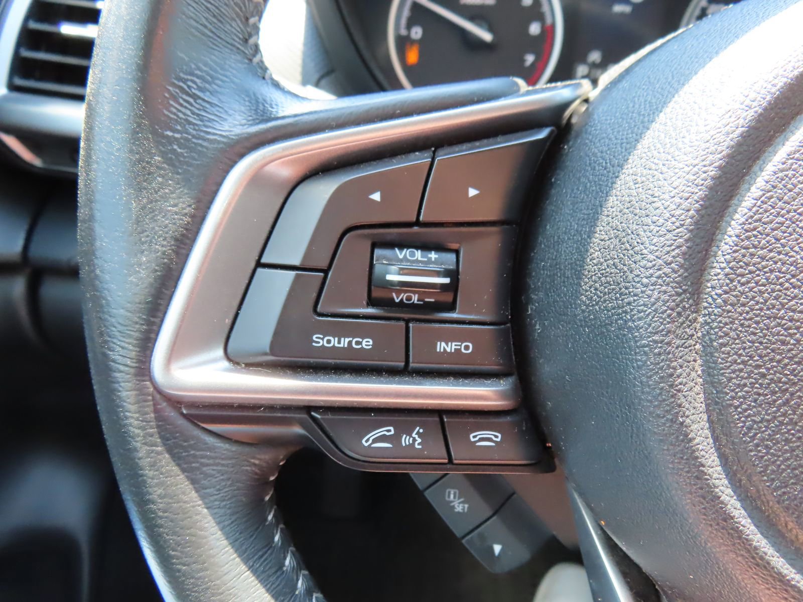 Used 2021 Subaru Forester Premium AWD/4WD image 17