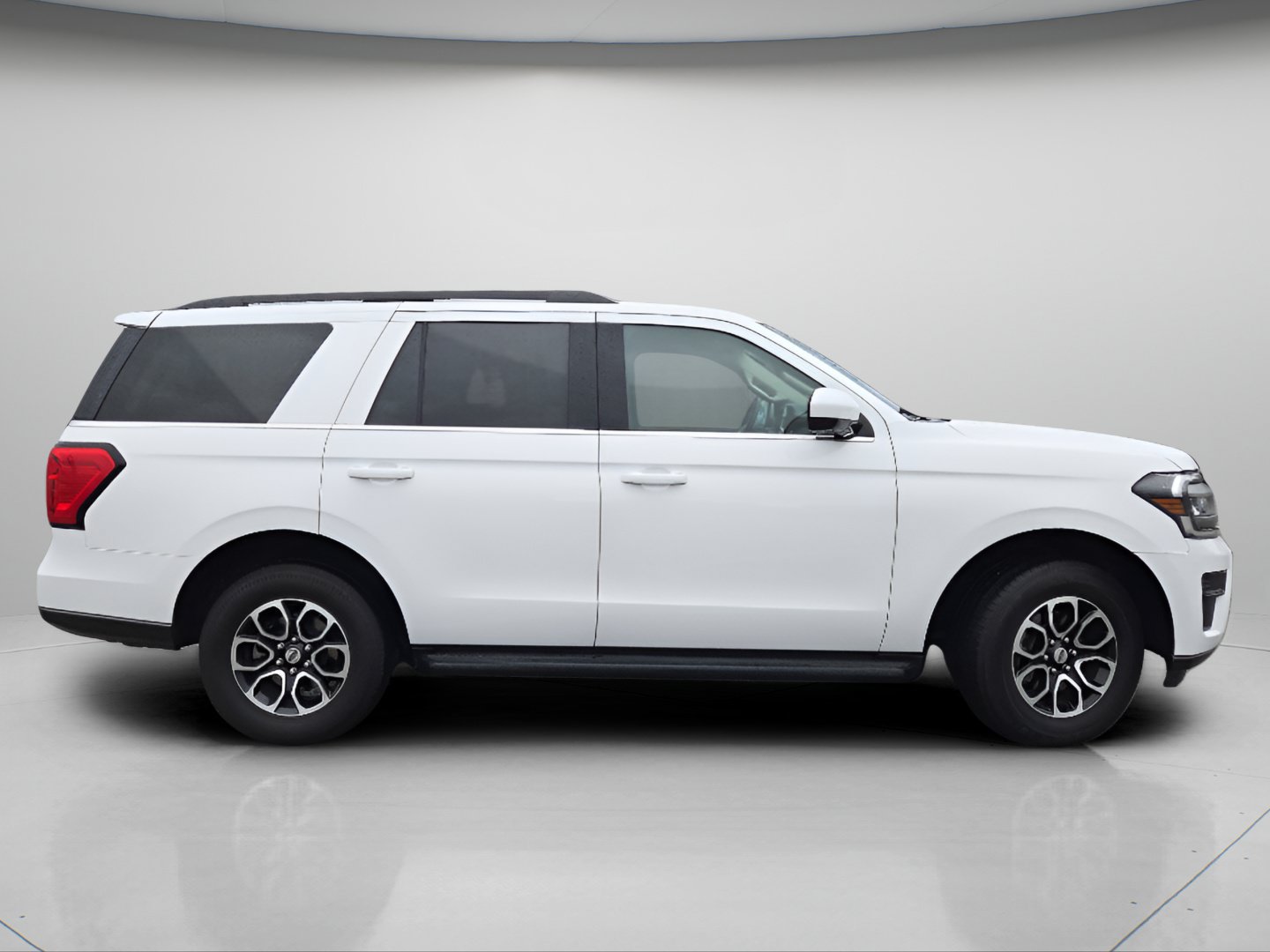 Certified 2024 Ford Expedition XLT AWD/4WD image 22