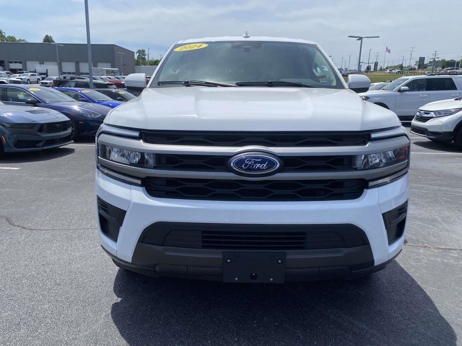 Certified 2024 Ford Expedition Max XLT AWD/4WD image 2