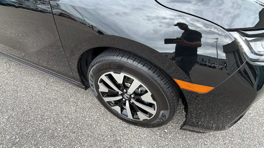 Used 2025 Honda Odyssey EX-L image 10