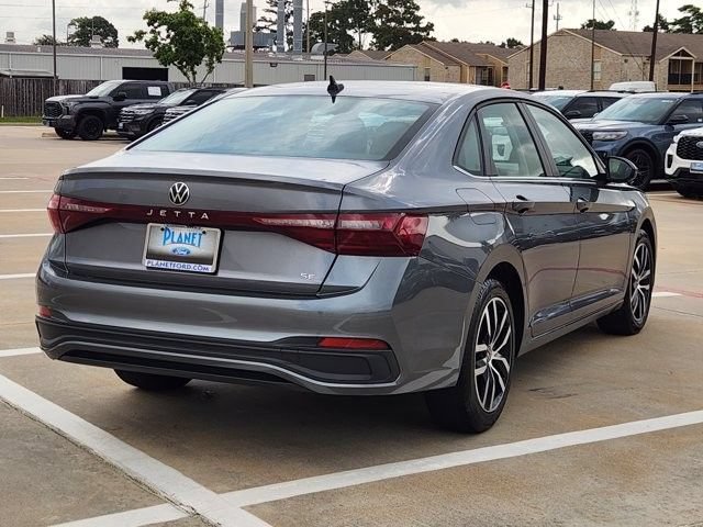 Used 2025 Volkswagen Jetta SE FWD image 7