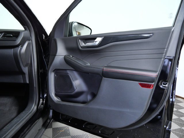 Certified 2023 Ford Escape ST-Line w/ Tech Pack #1 AWD/4WD image 8