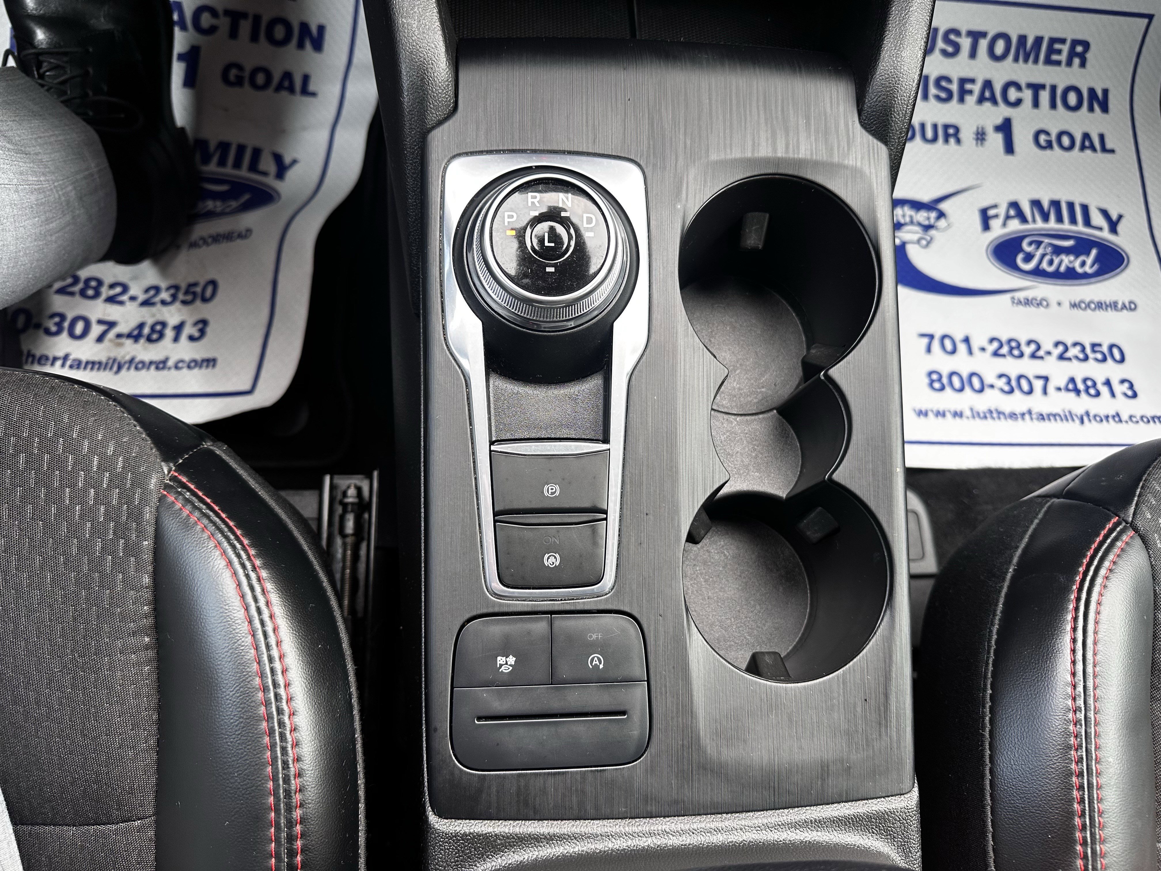 Certified 2025 Ford Escape ST-Line Select image 17