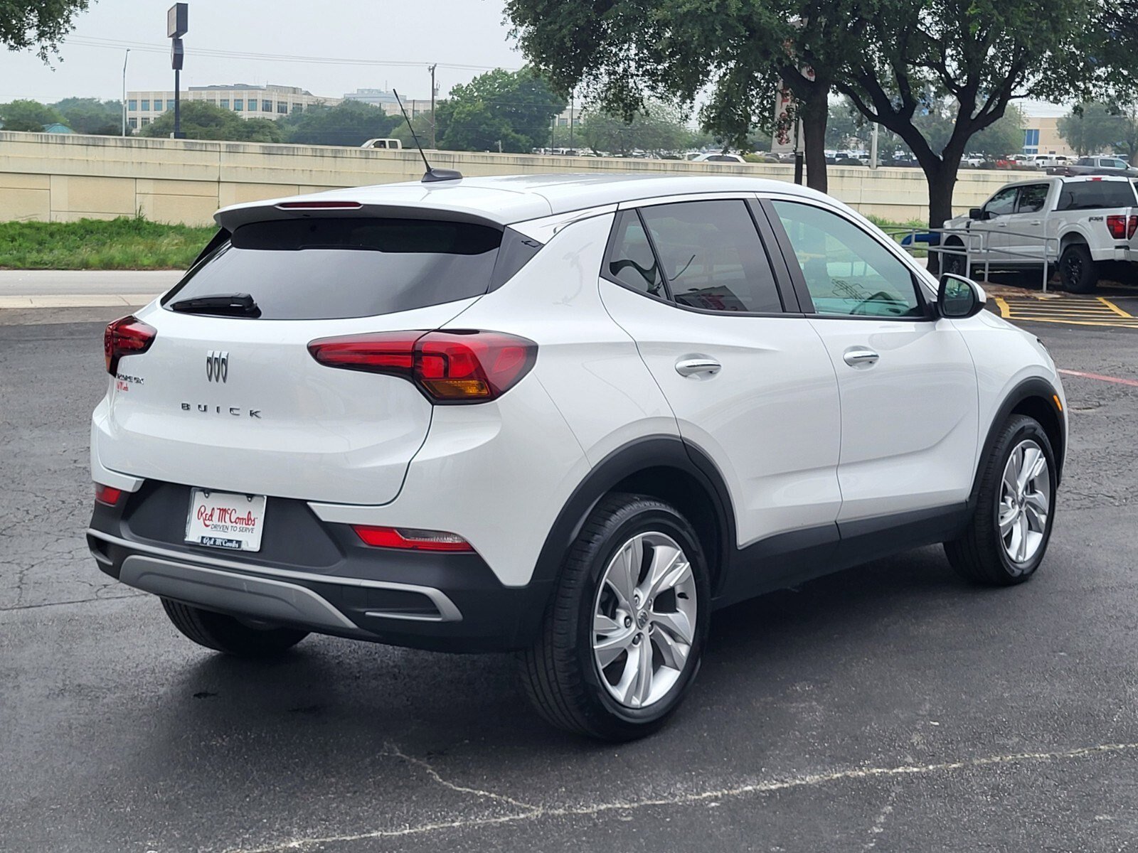 Used 2025 Buick Encore GX Preferred FWD image 4