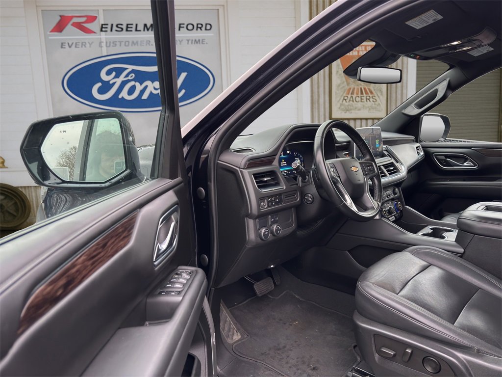 Used 2023 Chevrolet Tahoe LT w/ Luxury Package image 14