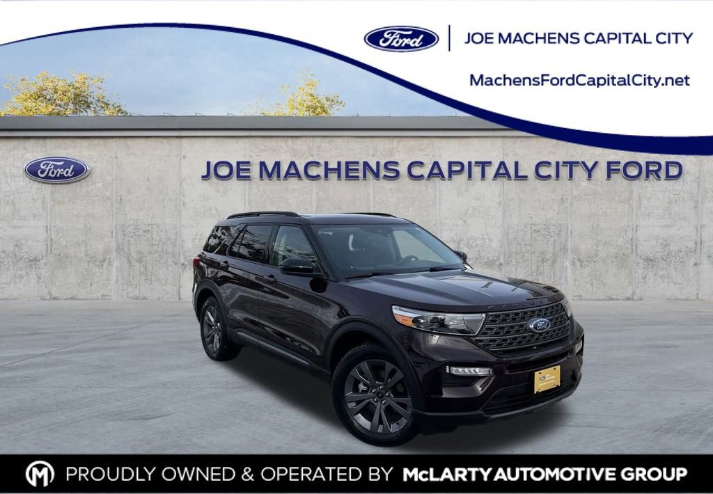 Certified 2022 Ford Explorer XLT w/ Equipment Group 202A image 7