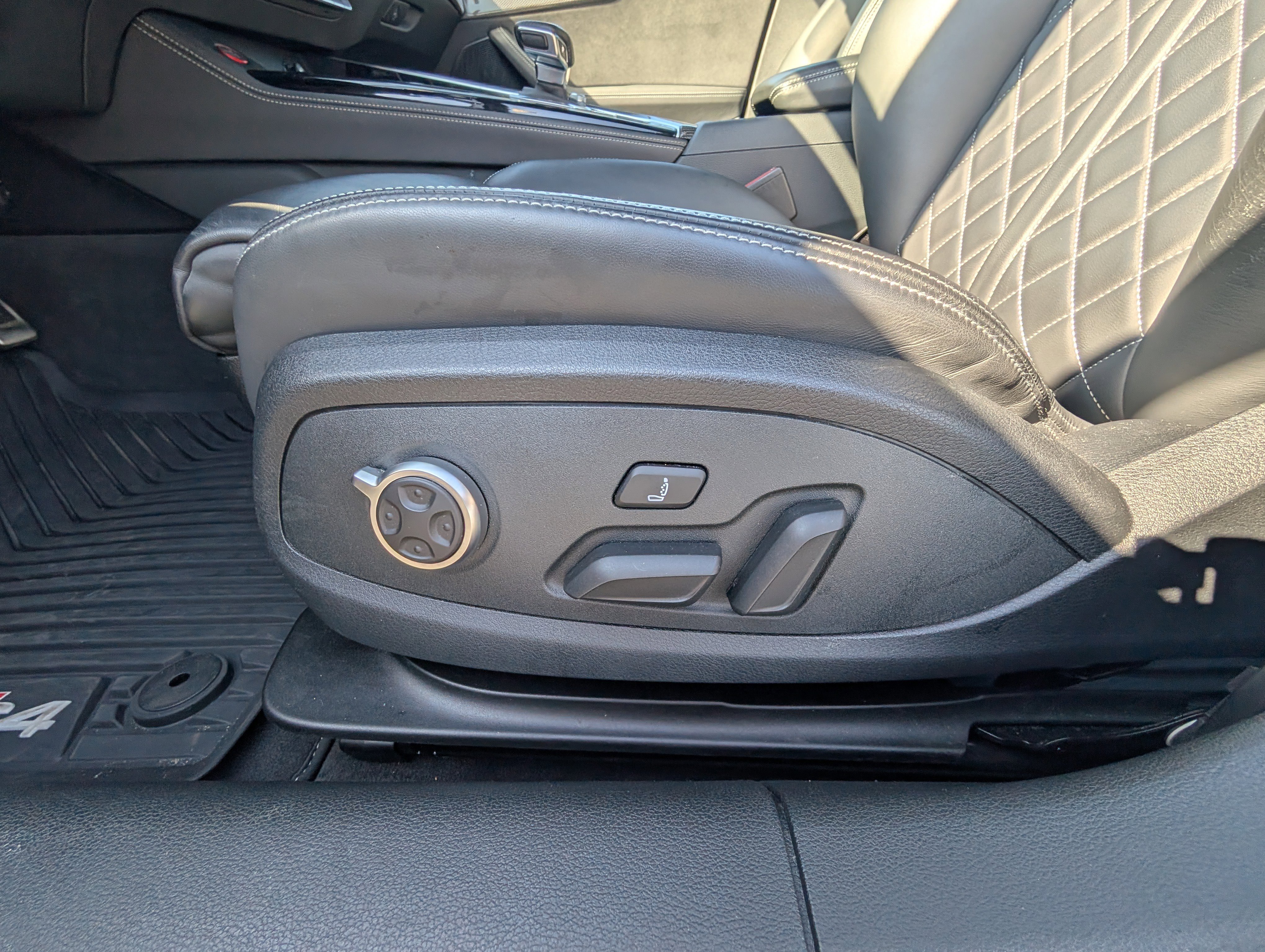 Used 2022 Audi S4 Premium Plus w/ Premium Plus Package image 22