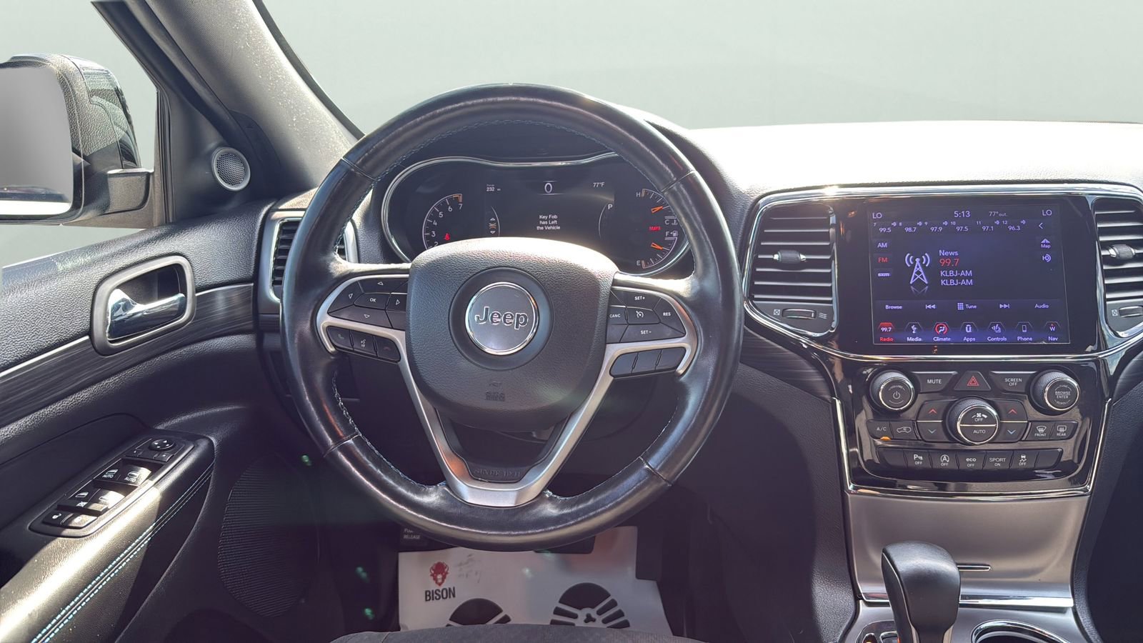 Used 2019 Jeep Grand Cherokee Laredo AWD/4WD image 12