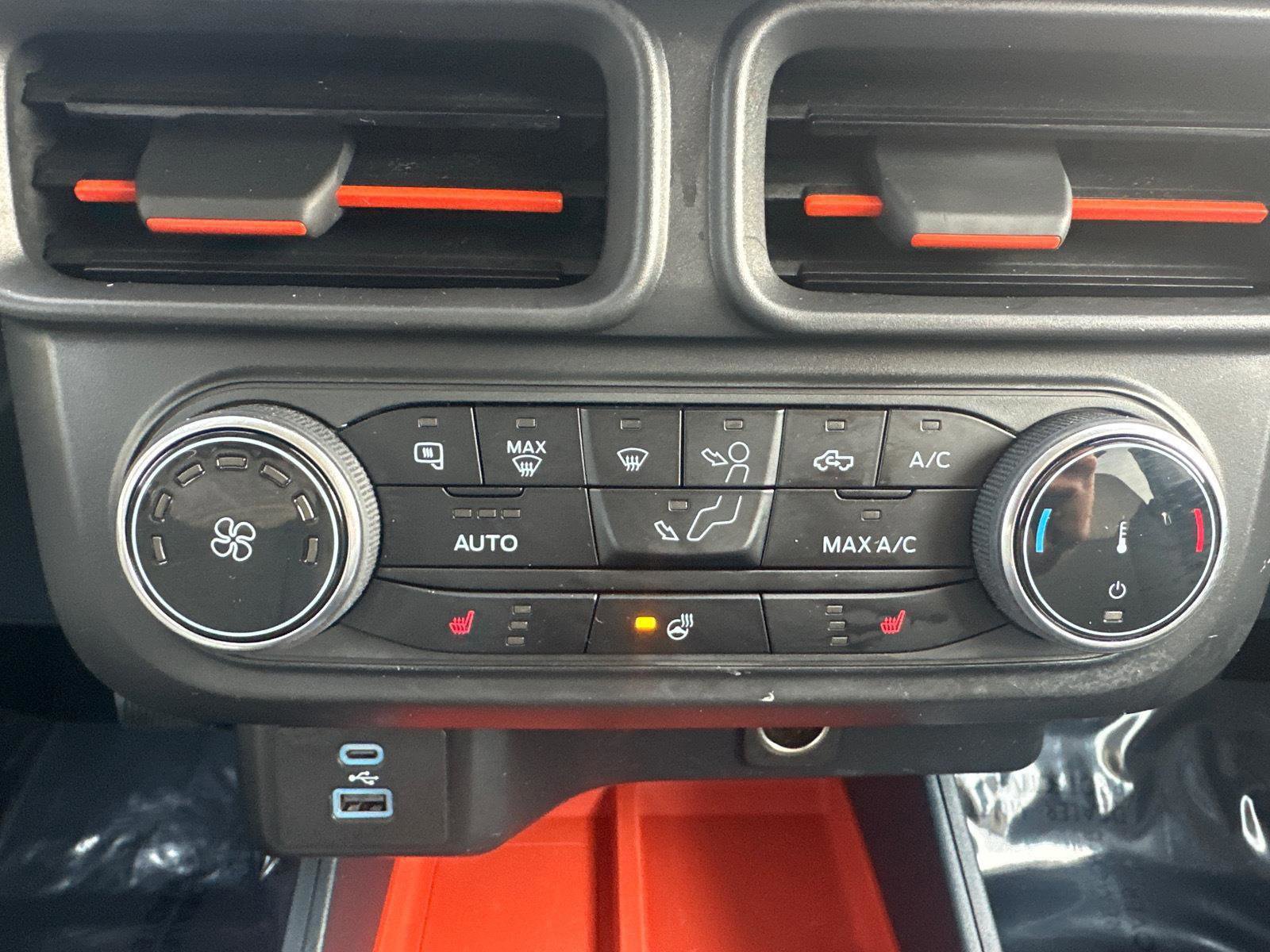 Certified 2023 Ford Maverick XLT w/ XLT Luxury Package image 24