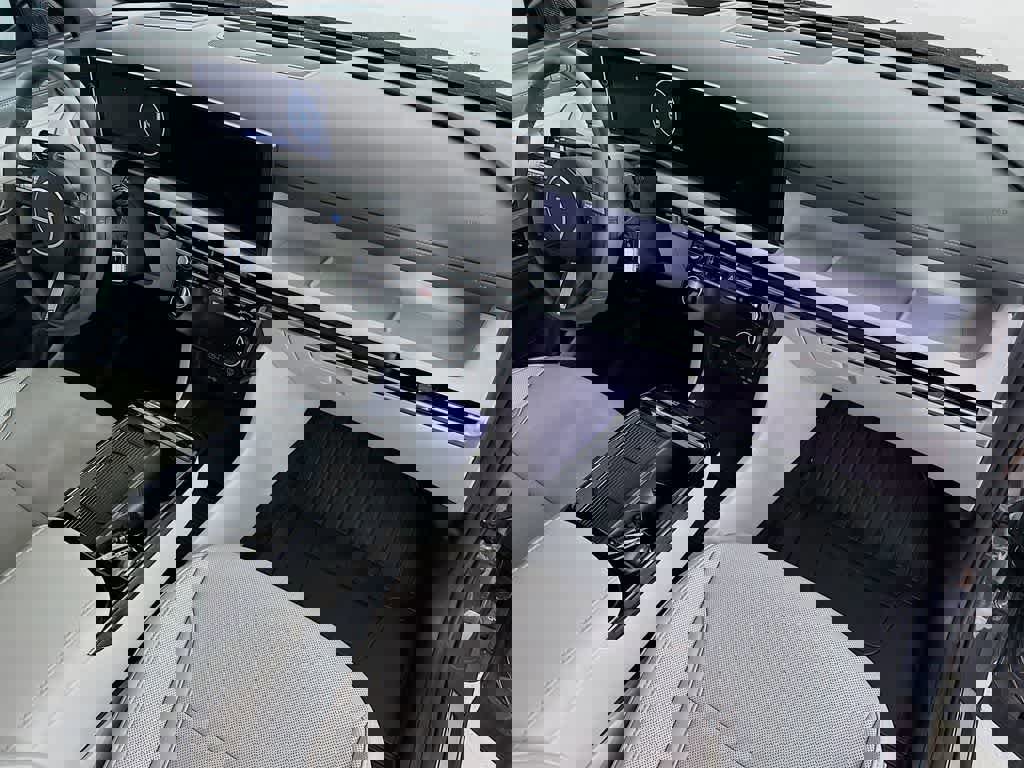 Used 2025 Hyundai Tucson Limited image 34