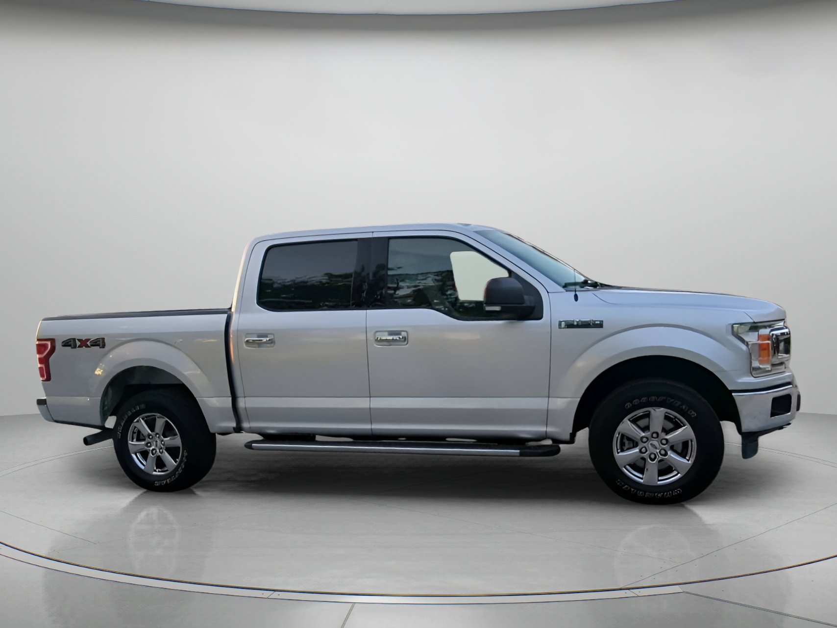 Certified 2019 Ford F150 XLT w/ Equipment Group 302A Luxury AWD/4WD image 34