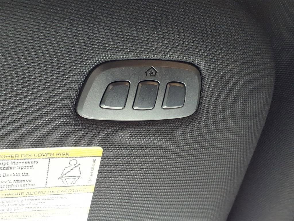 Certified 2021 Ford F150 Lariat w/ Equipment Group 502A High image 32