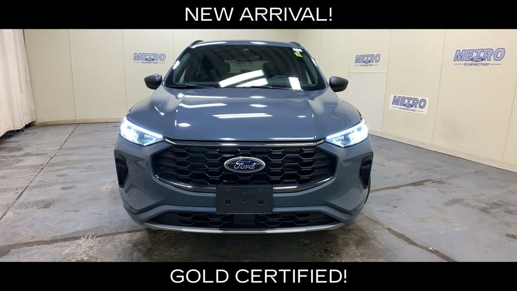 Certified 2024 Ford Escape ST-Line AWD/4WD image 8