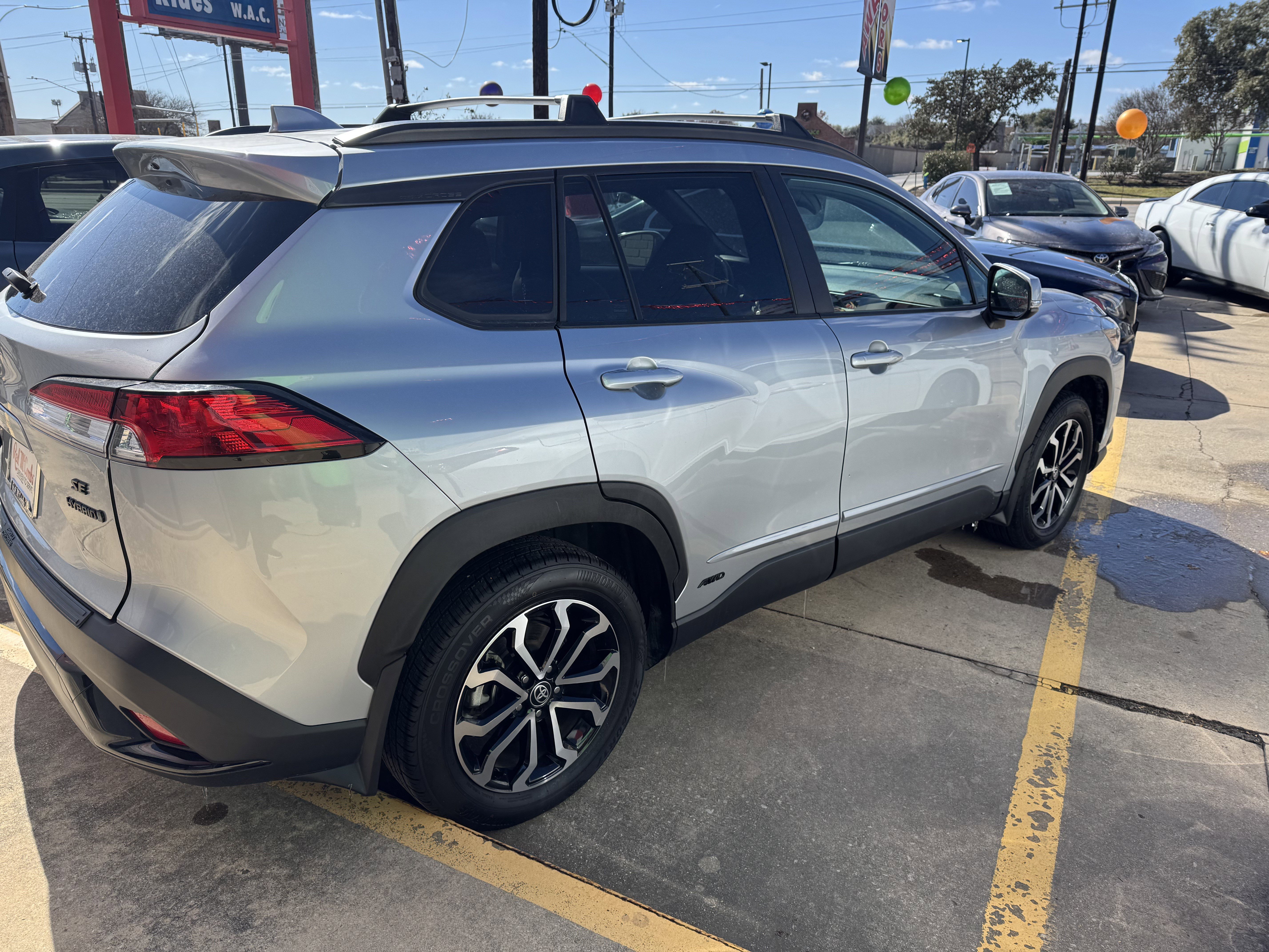 Used 2024 Toyota Corolla Cross SE image 9