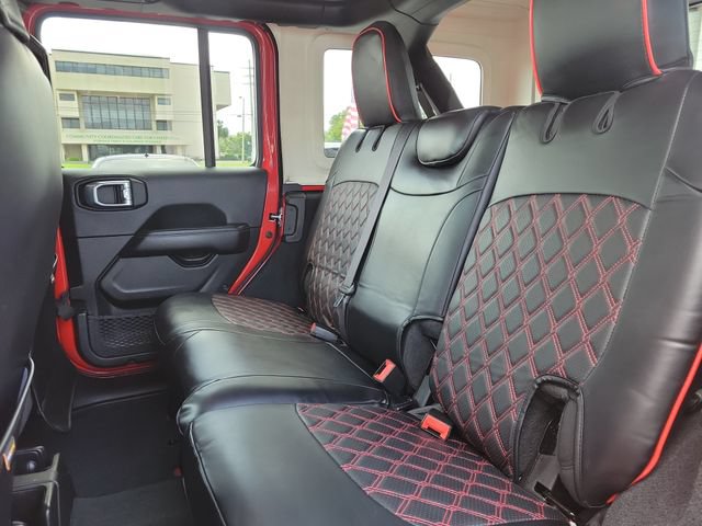 Used 2022 Jeep Wrangler Unlimited Sahara AWD/4WD image 16