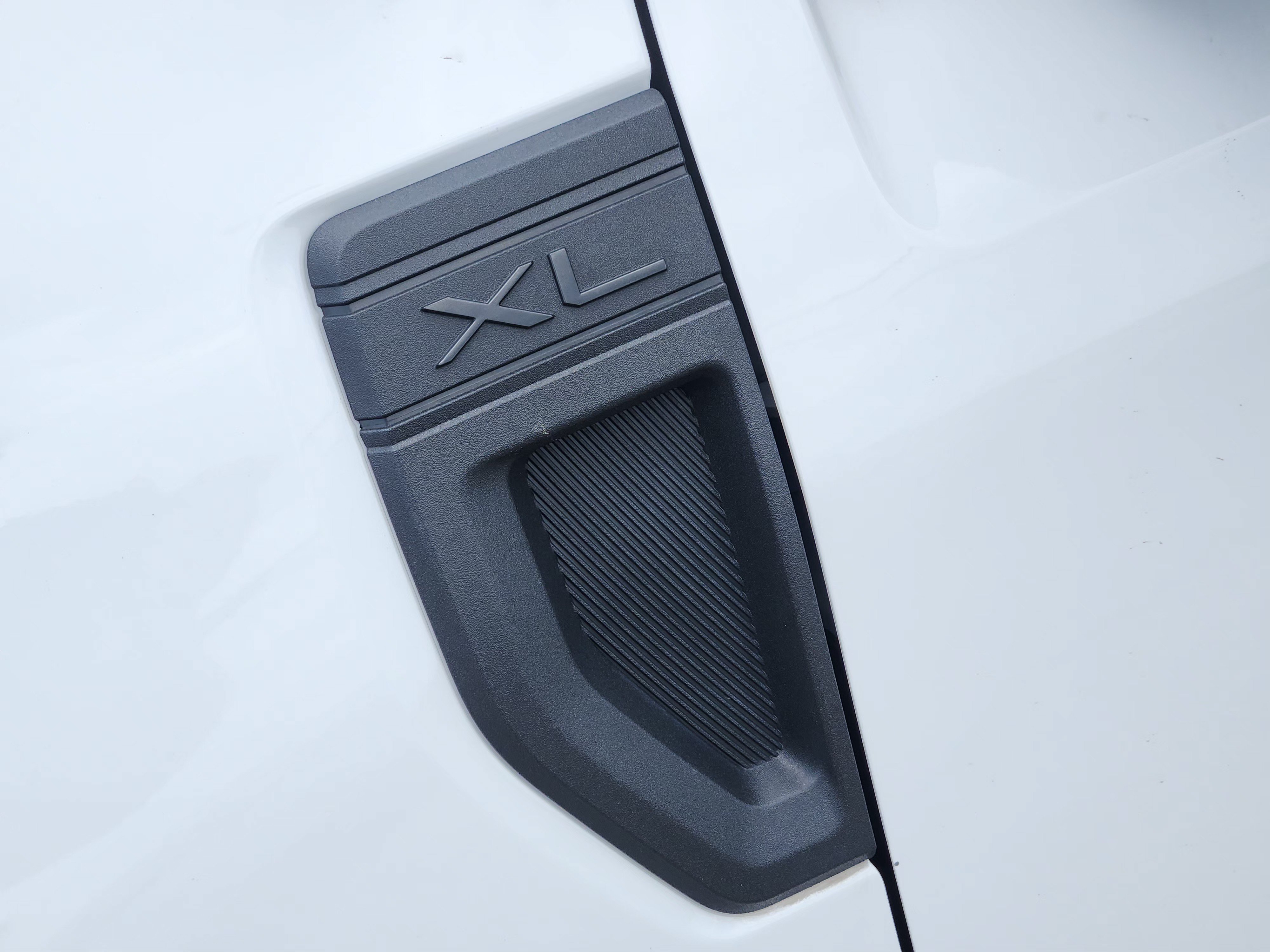 Certified 2024 Ford Maverick XL FWD image 12