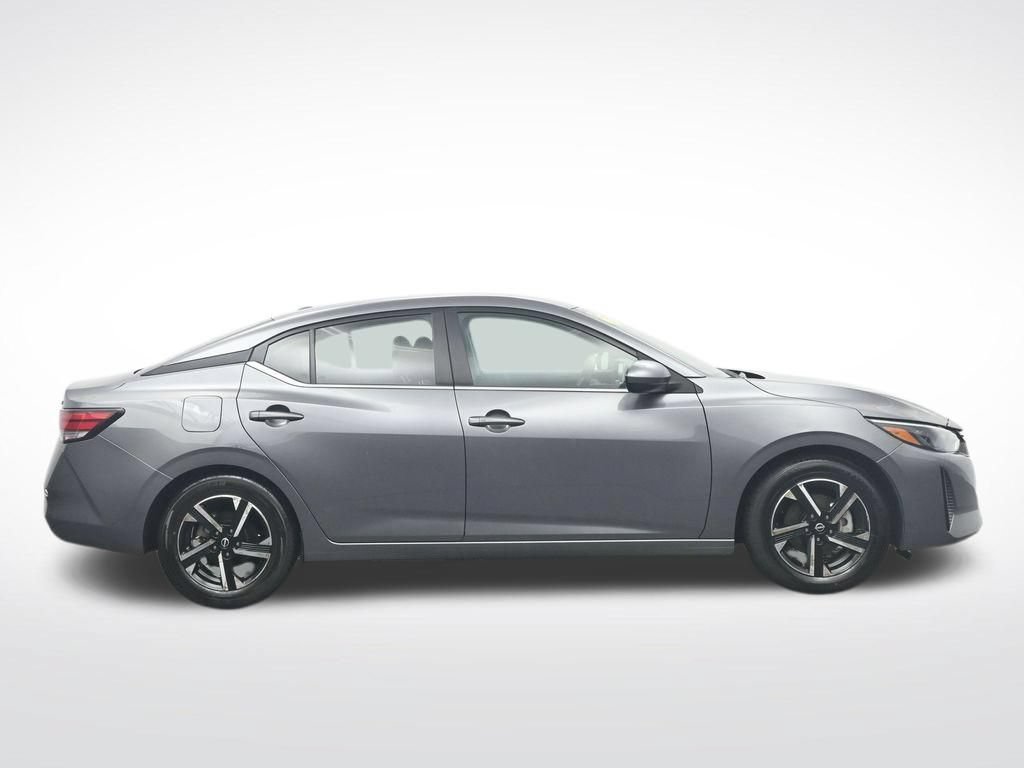 Used 2024 Nissan Sentra SV FWD image 4